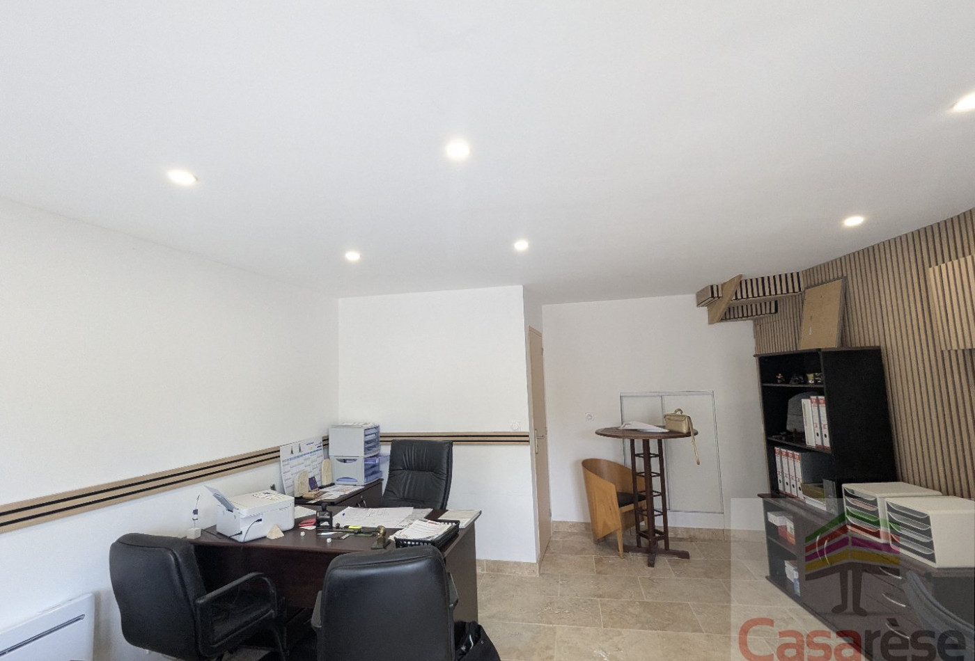 vente Immeuble mixte Pontivy - Photo 1