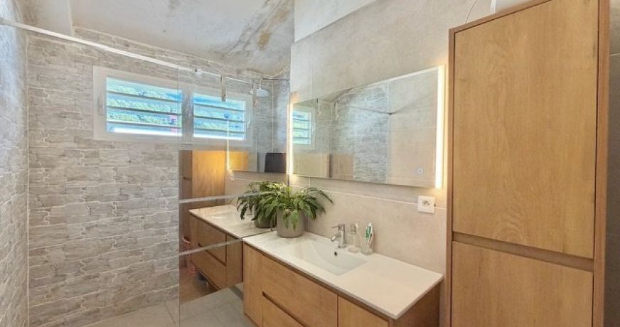 vente Ensemble immobilier Les Makes