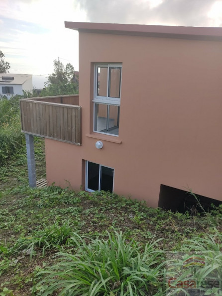 vente Maison Les Avirons - Photo 1