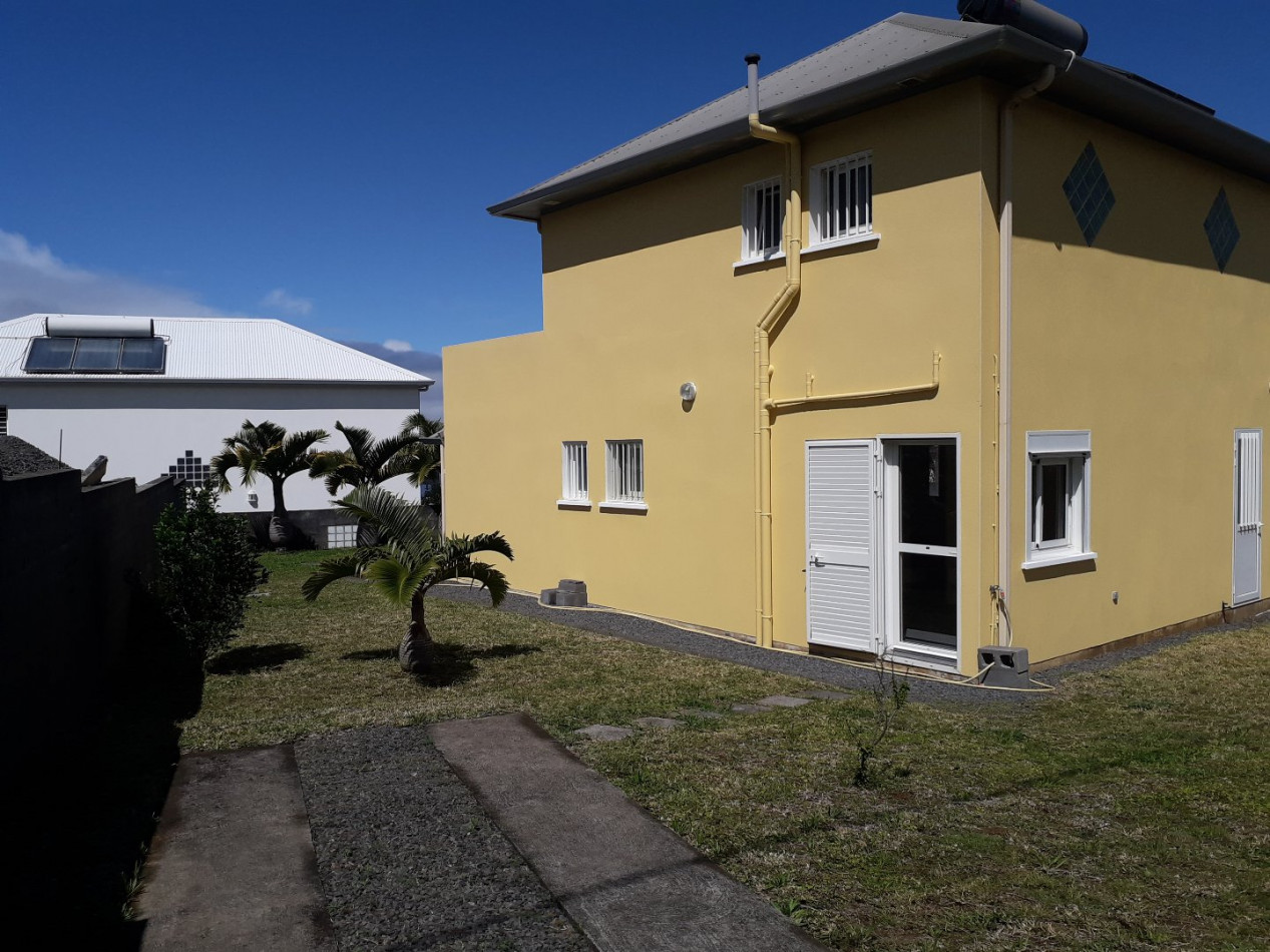 à vendre Maison Saint Joseph - Photo 1