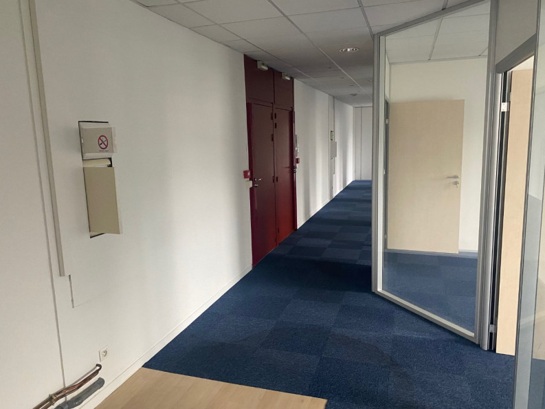 vente Bureau Bron - Photo 7