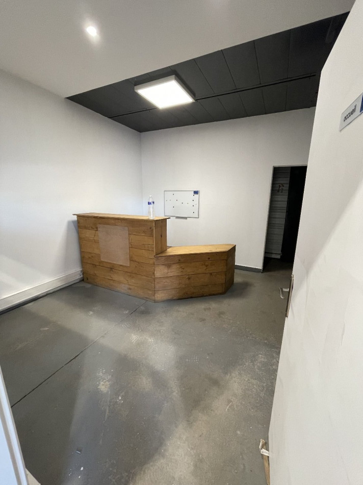 for rent Locaux d'activité Taluyers - Photo 7