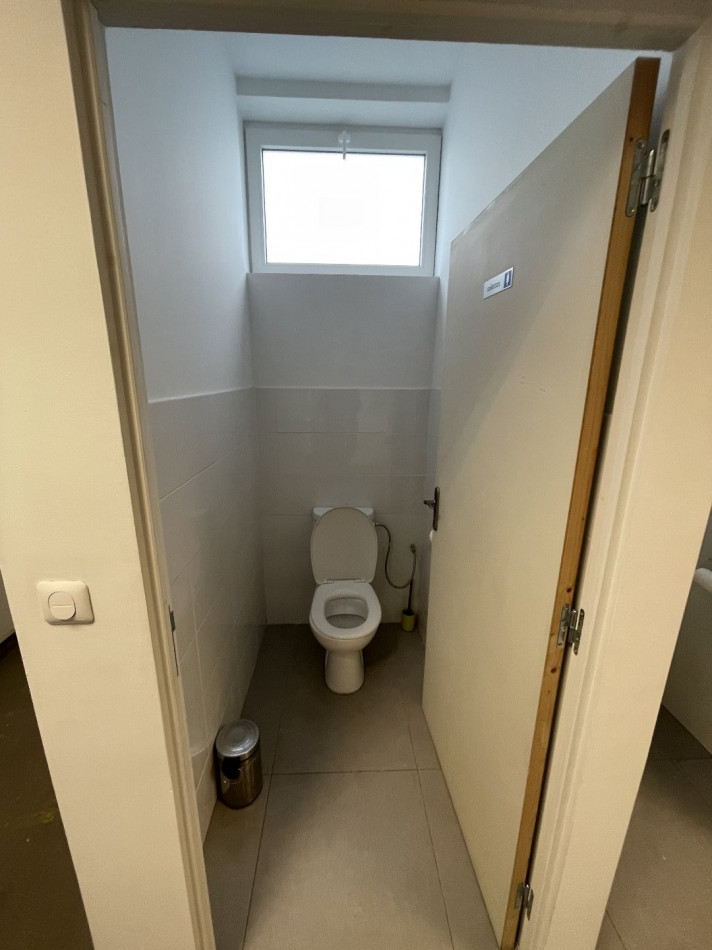 à louer Locaux d'activité Taluyers - Photo 15