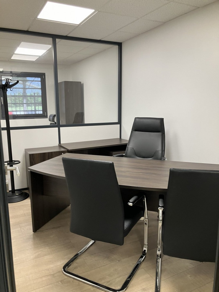 à louer Bureau Venissieux - Photo 8