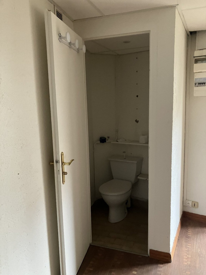 à louer Local commercial Saint Genis Laval - Photo 7