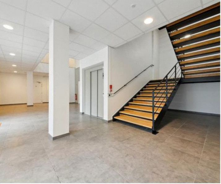 vente Bureau Bron - Photo 4