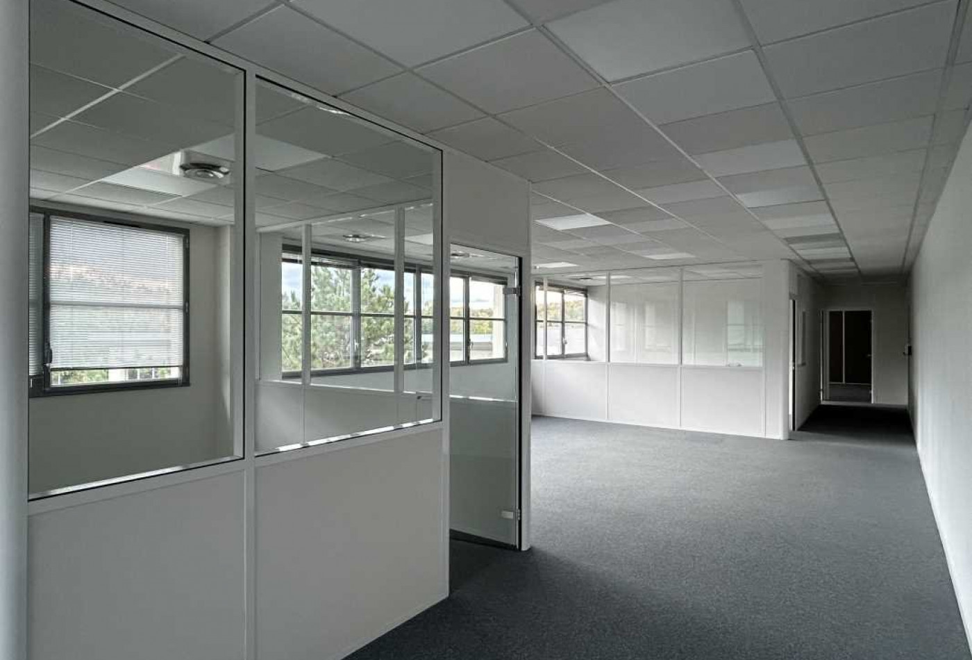 location Bureau Saint Genis Laval - Photo 2