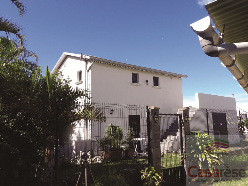 vente Maison Sainte Marie - Photo 1