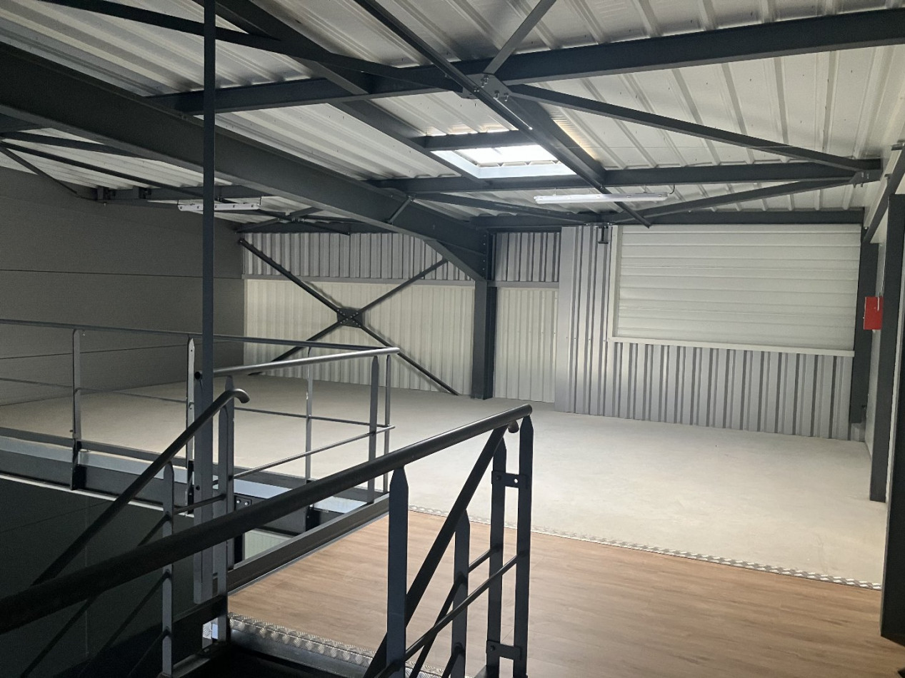 à louer Locaux d'activité Saint Laurent D'agny - Photo 10