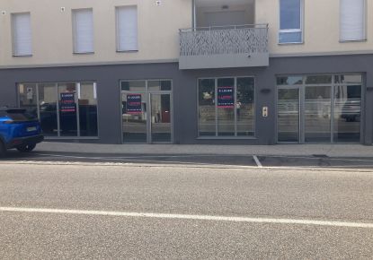 location Local commercial Saint Bonnet De Mure