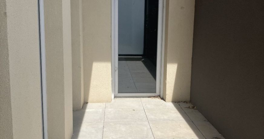 location Local commercial Saint Bonnet De Mure