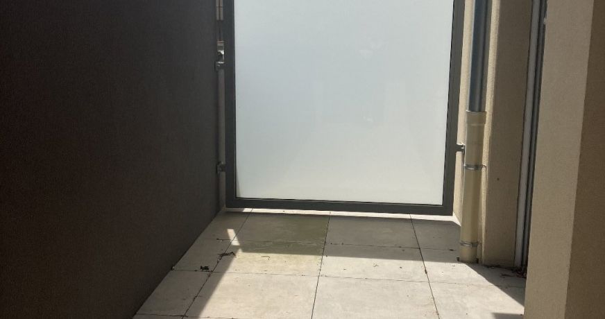 location Local commercial Saint Bonnet De Mure