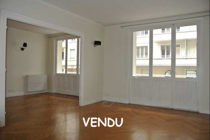 vente Appartement Lyon 6eme Arrondissement - Photo 1
