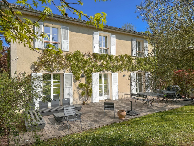 vente Maison de caractère Charbonnieres Les Bains - Photo 4