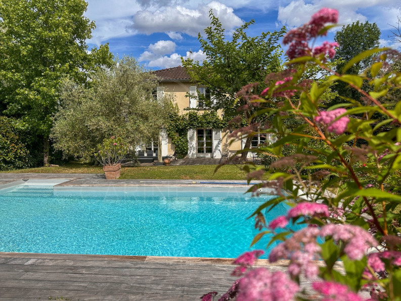 vente Maison de caractère Charbonnieres Les Bains - Photo 3