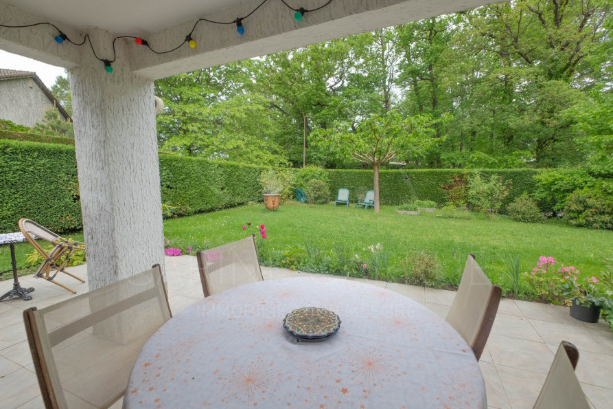 vente Maison individuelle Charbonnieres Les Bains - Photo 2