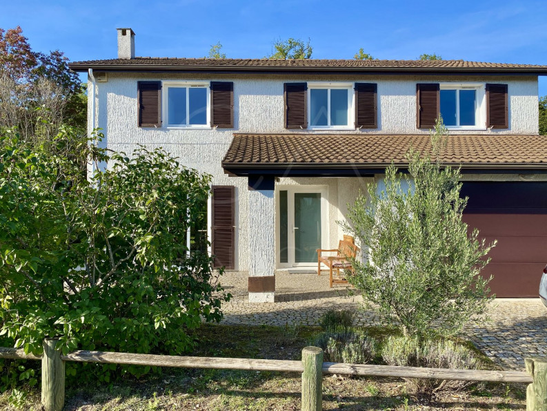 vente Maison individuelle Charbonnieres Les Bains - Photo 1