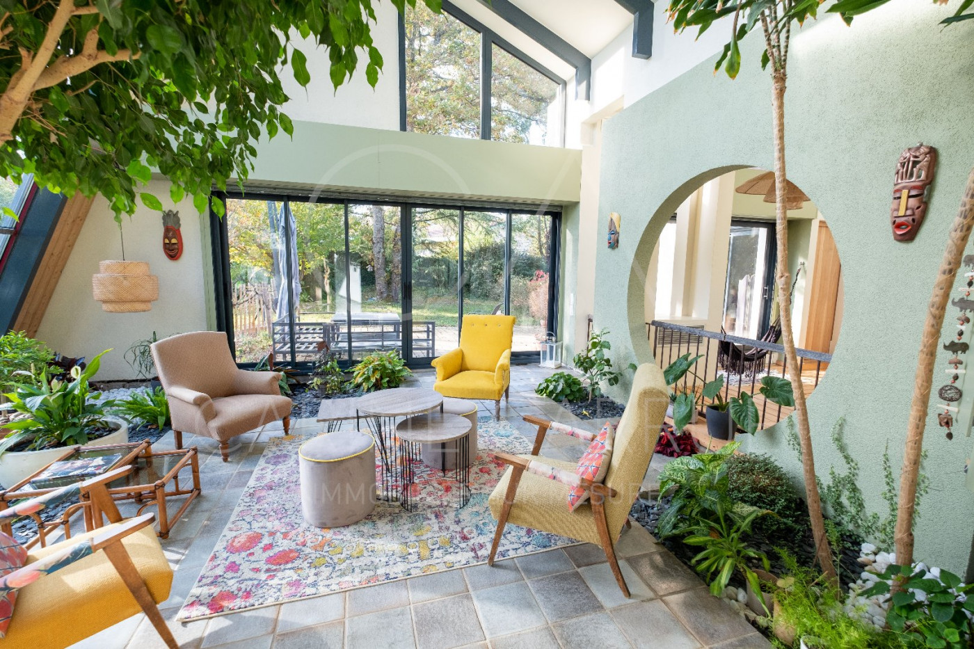 à vendre Villa d'architecte Charbonnieres Les Bains - Photo 1