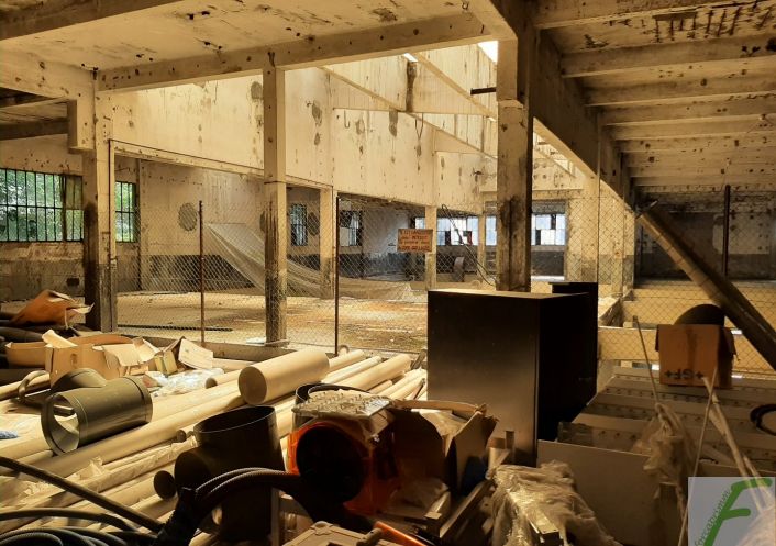 à vendre Local industriel Froges