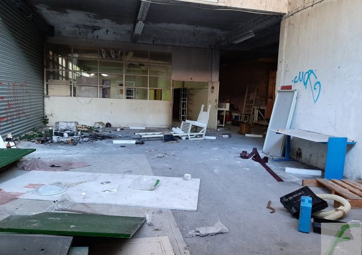 à vendre Local industriel Froges