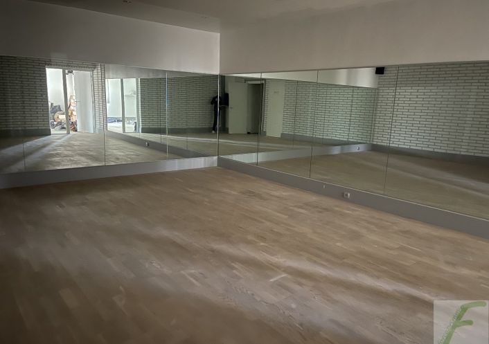 à vendre Entrepots et bureaux Grenoble