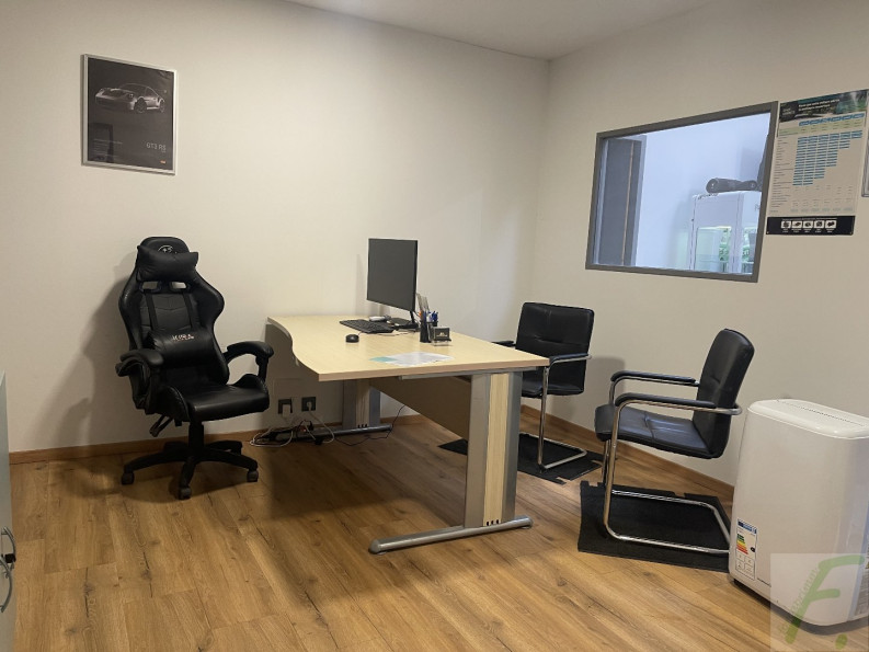 vente Entrepot Le Touvet - Photo 6