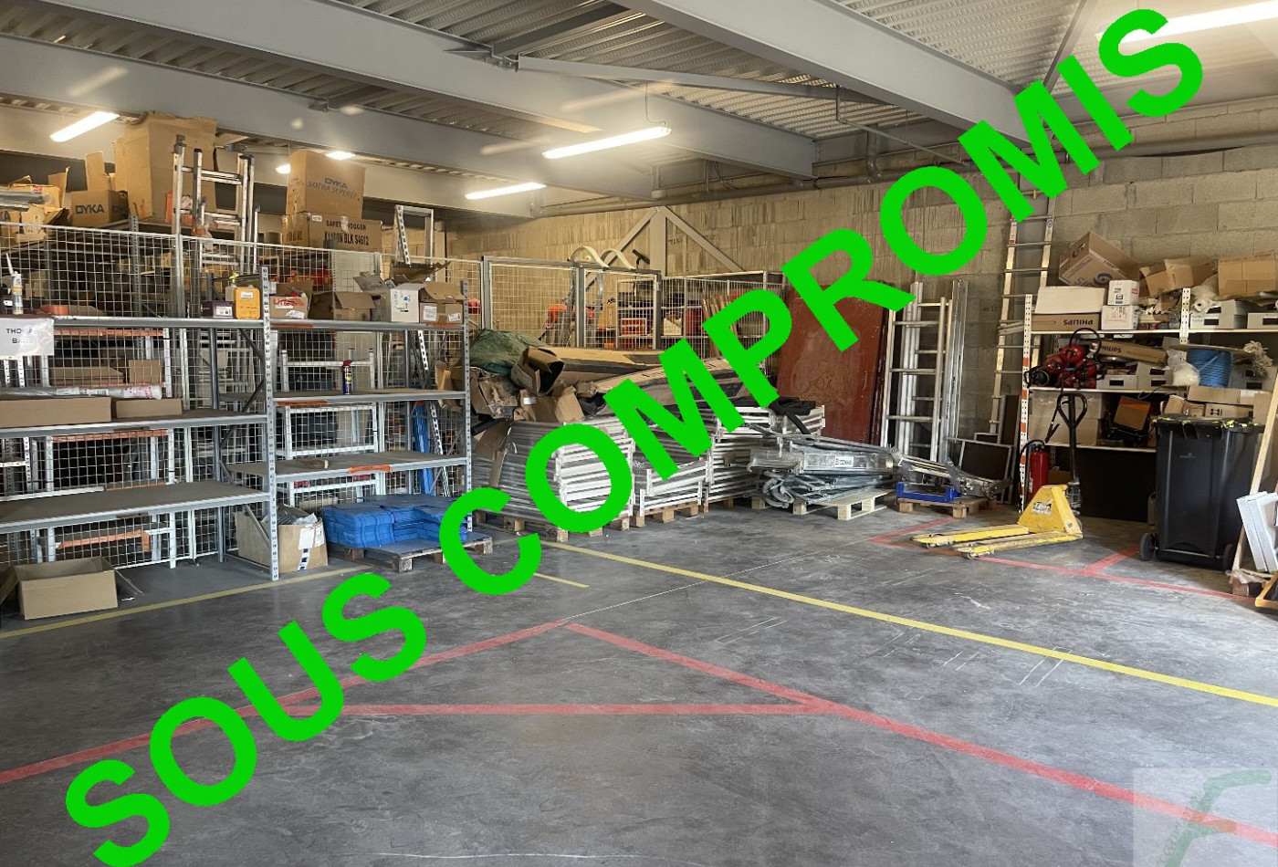 vente Entrepots et bureaux La Terrasse - Photo 1