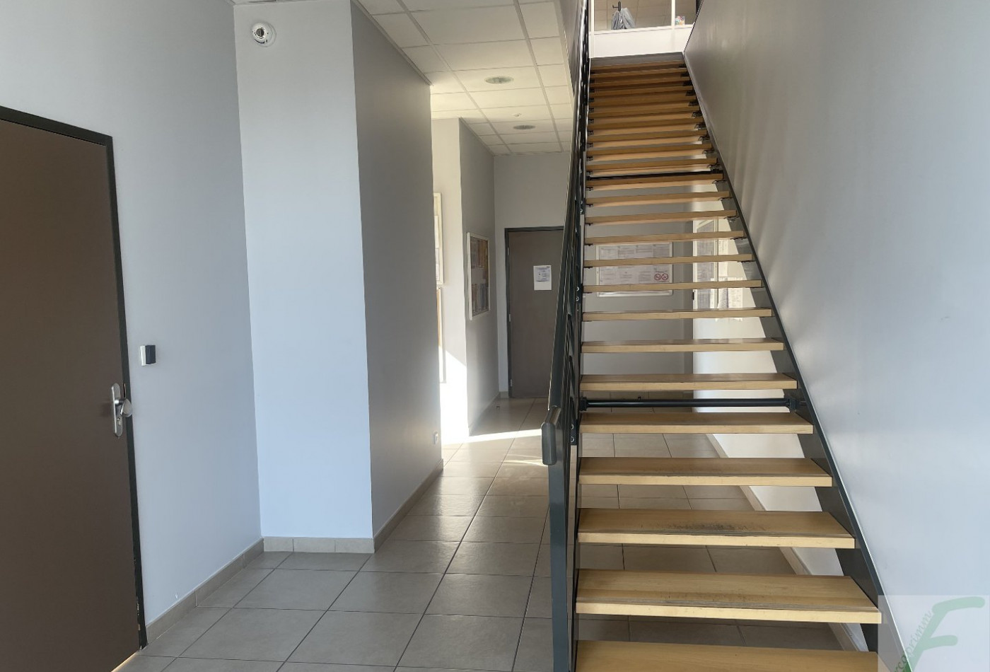 vente Entrepots et bureaux La Terrasse - Photo 4