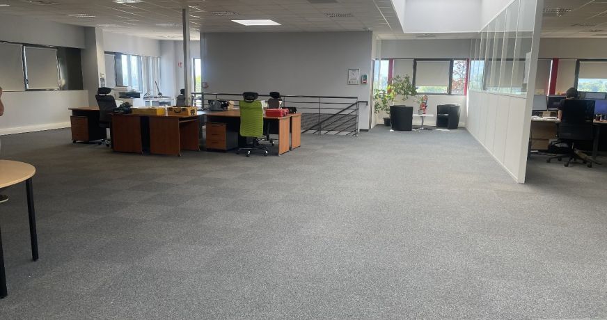 vente Entrepots et bureaux La Terrasse