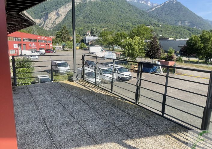 à vendre Entrepots et bureaux La Terrasse