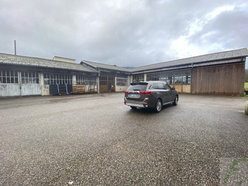 vente Locaux d'activité Le Chatelard - Photo 3