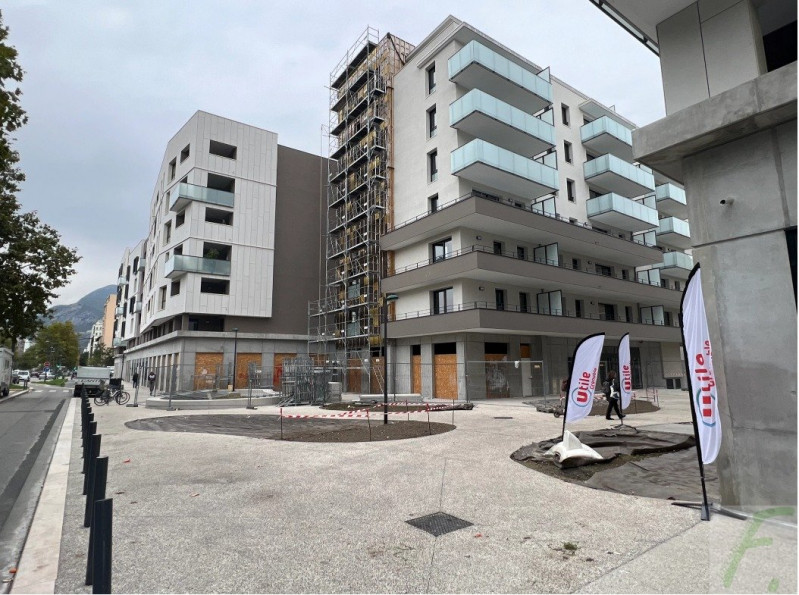 location Local commercial Grenoble - Photo 6