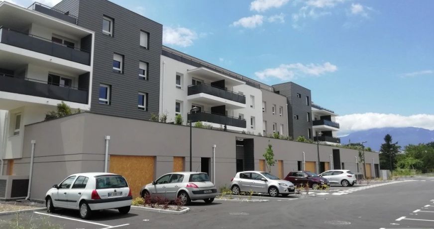 location Local commercial Meylan