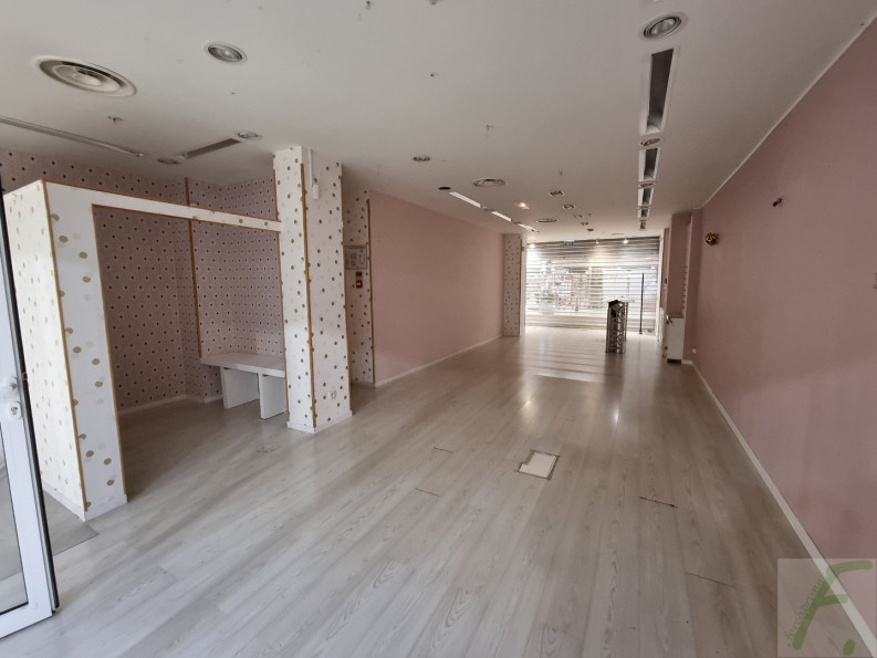 location Local commercial Aix Les Bains - Photo 5