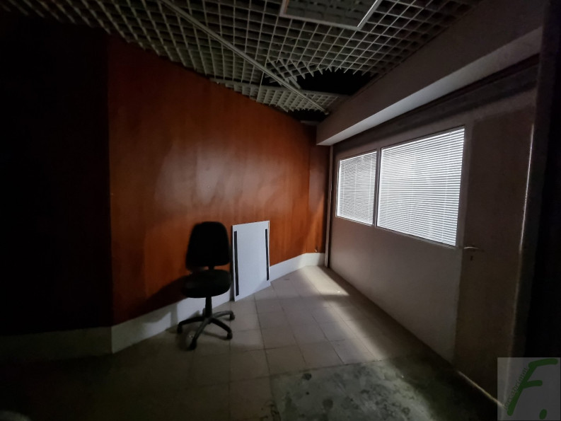 location Local commercial Aix Les Bains - Photo 5