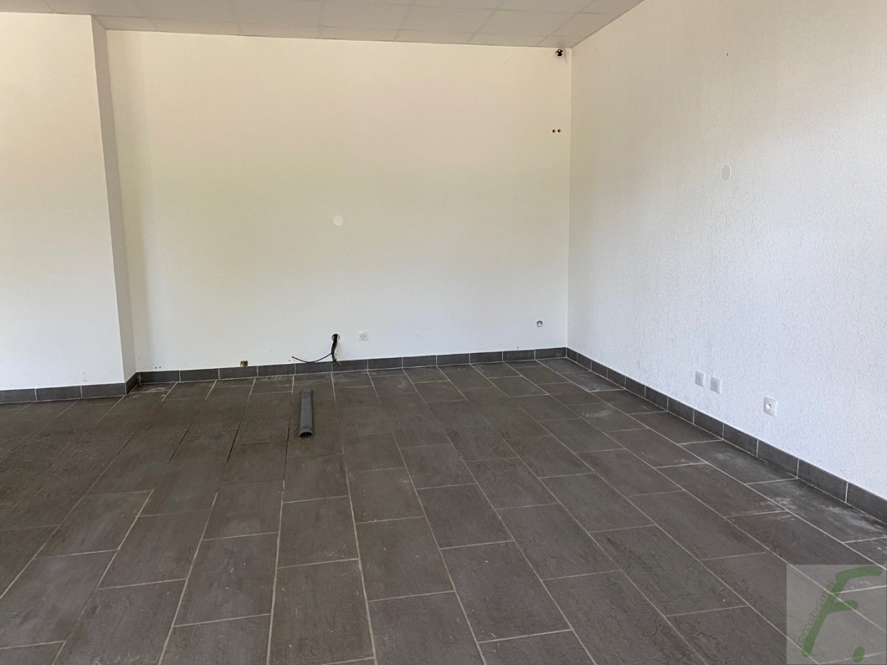 à vendre Local commercial La Feclaz - Photo 5