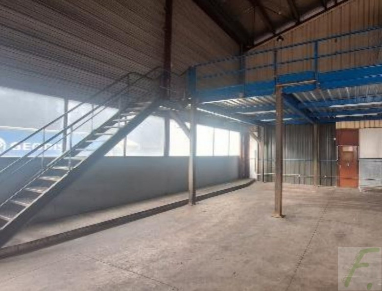 location Entrepots et bureaux Pontcharra - Photo 3