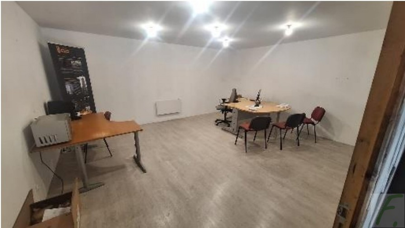 à louer Entrepots et bureaux Pontcharra - Photo 4