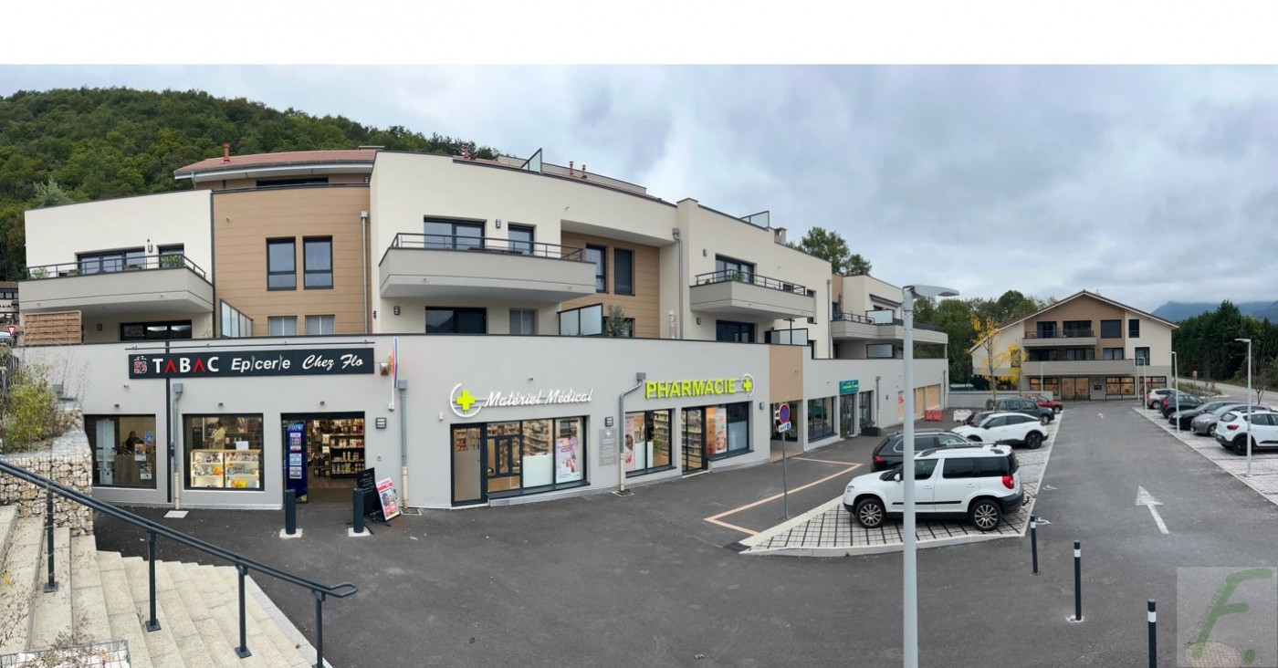 à louer Local commercial Noyarey - Photo 2