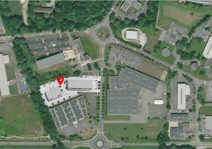 à louer Entrepots et bureaux Mery