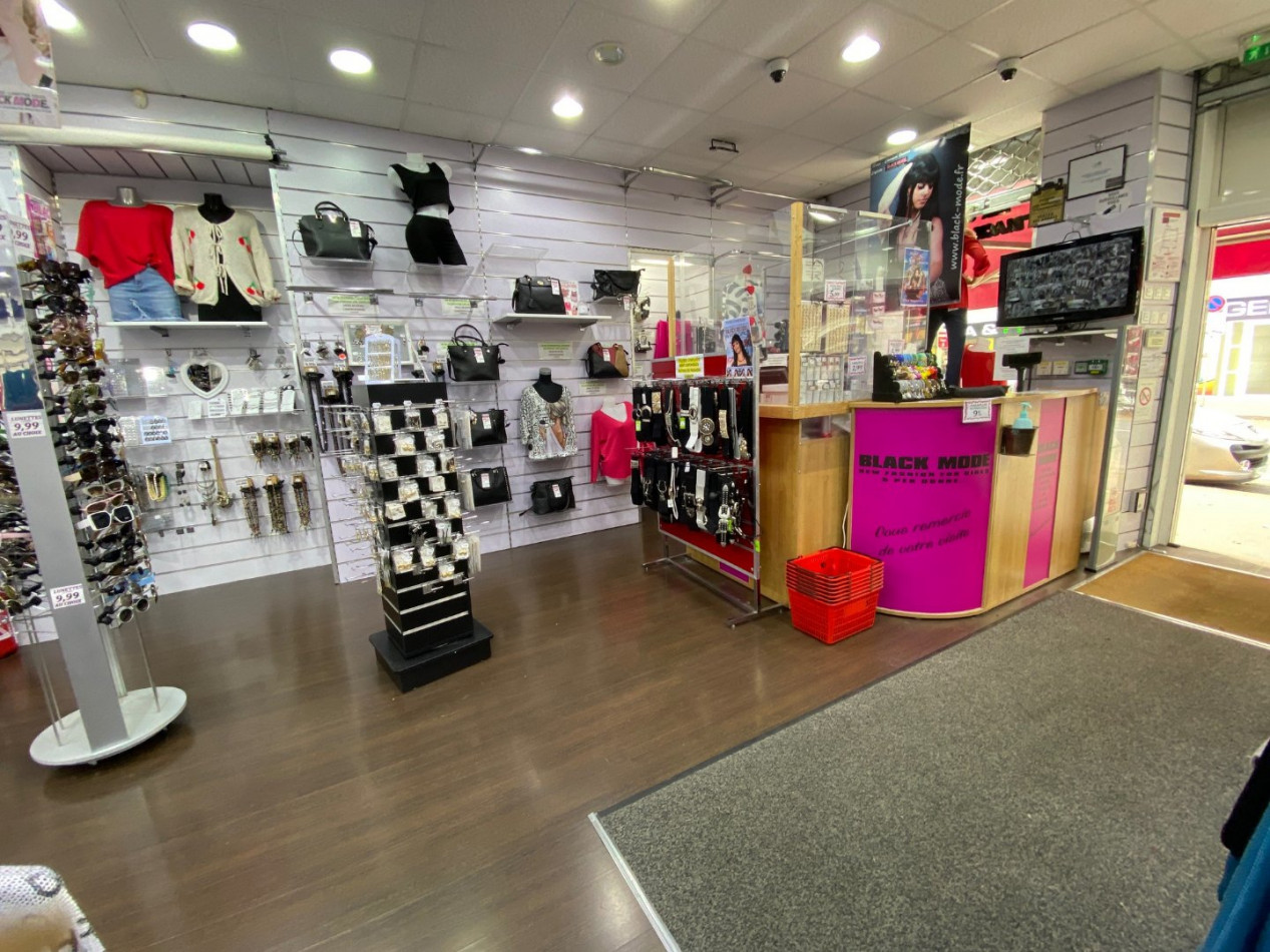 à vendre Local commercial Annecy - Photo 1