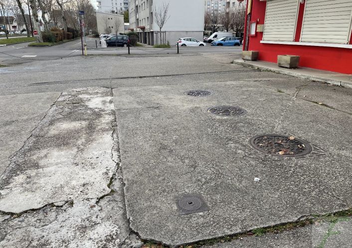 à vendre Local commercial Echirolles