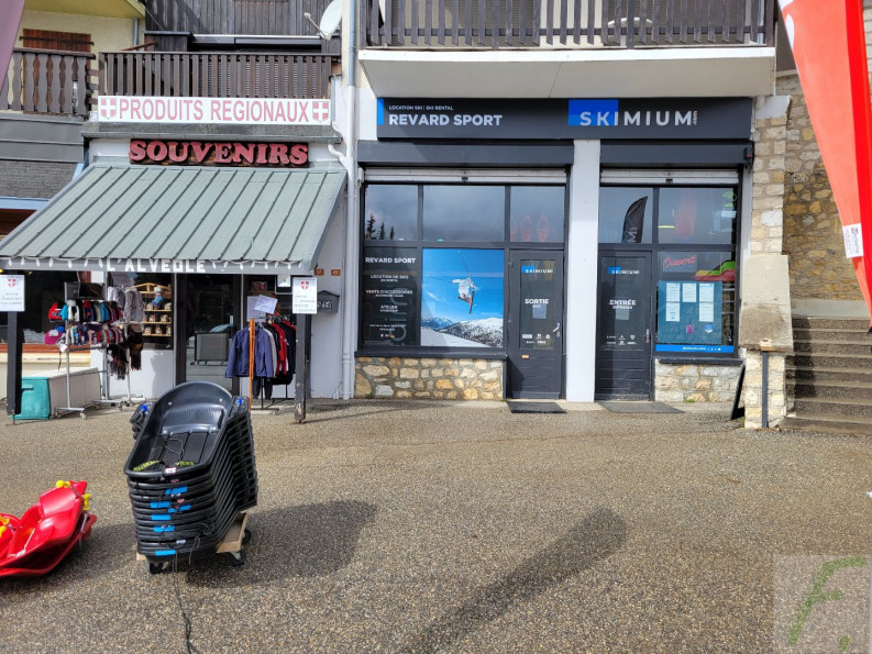 vente Local commercial Les Deserts - Photo 7