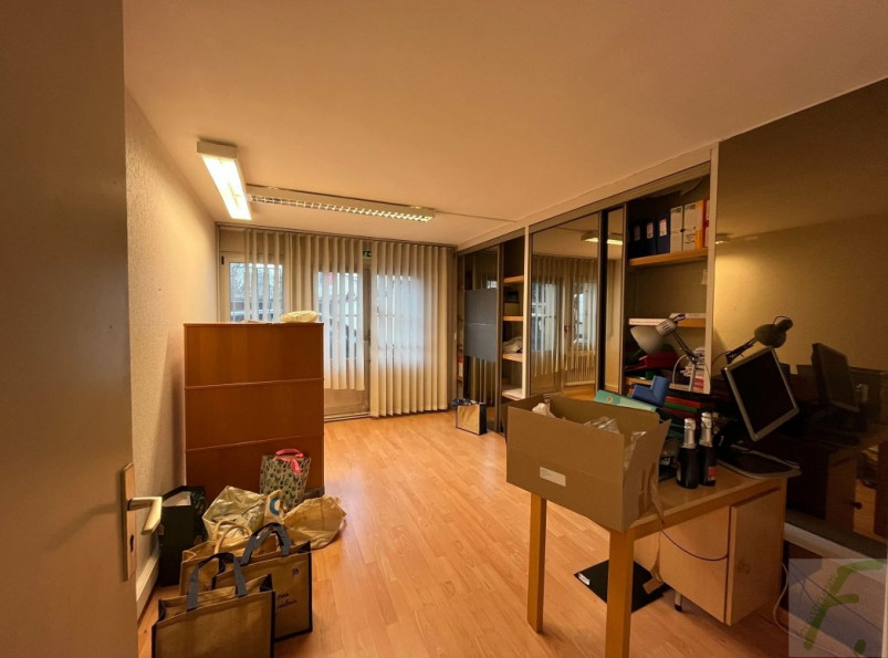 location Local commercial Grenoble - Photo 5