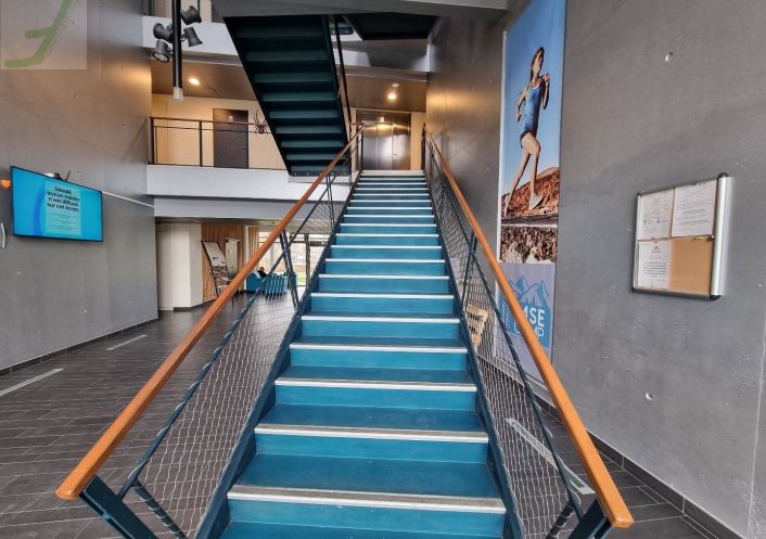 à vendre Bureau Mery