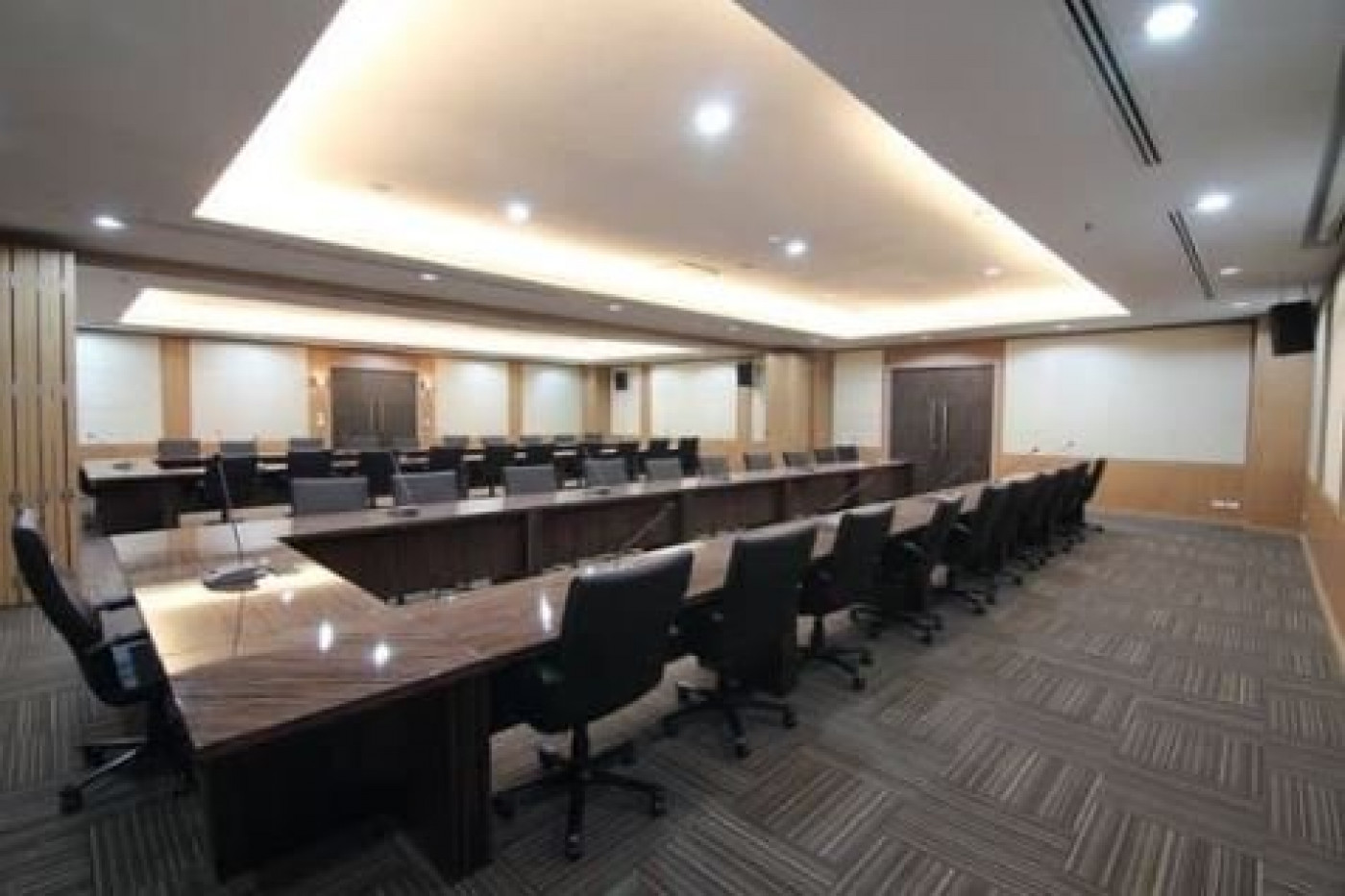 à louer Bureau Challes Les Eaux - Photo 1