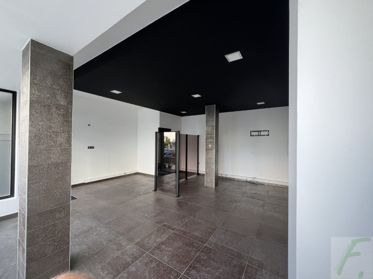 à vendre Local commercial Annecy - Photo 1