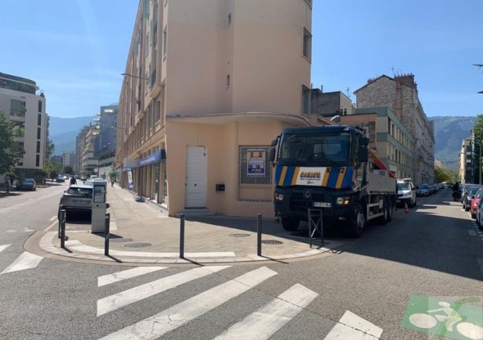 à louer Local commercial Echirolles