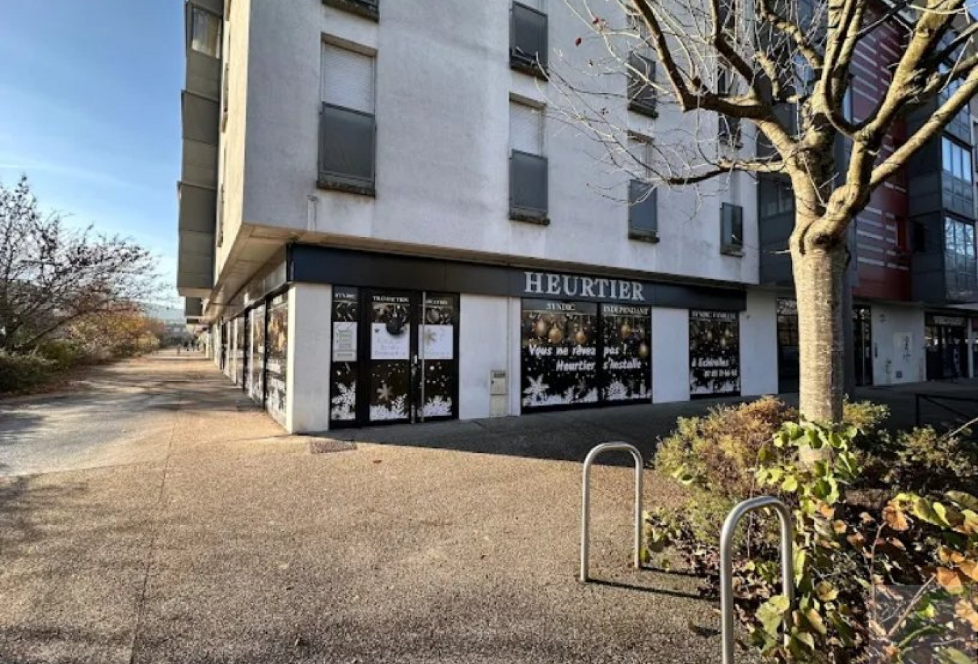 location Local commercial Echirolles - Photo 1