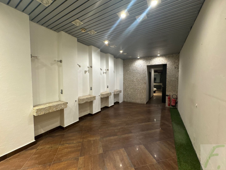 vente Local commercial Chambery - Photo 3